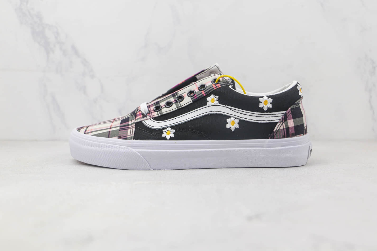 Vans Old Skool Floral Plaid Patchwork Black White Sneakers - Trendy and Stylish Footwear