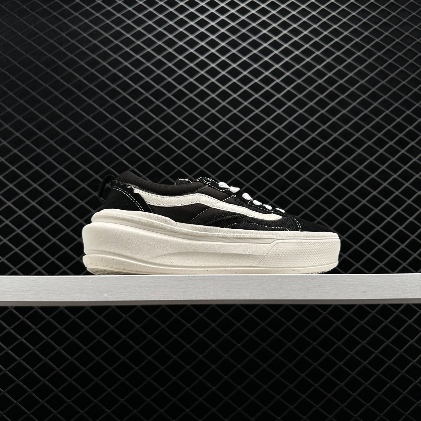 Vans 81312 Old Skool Overt Plus CC Black White Shoes - Limited Edition