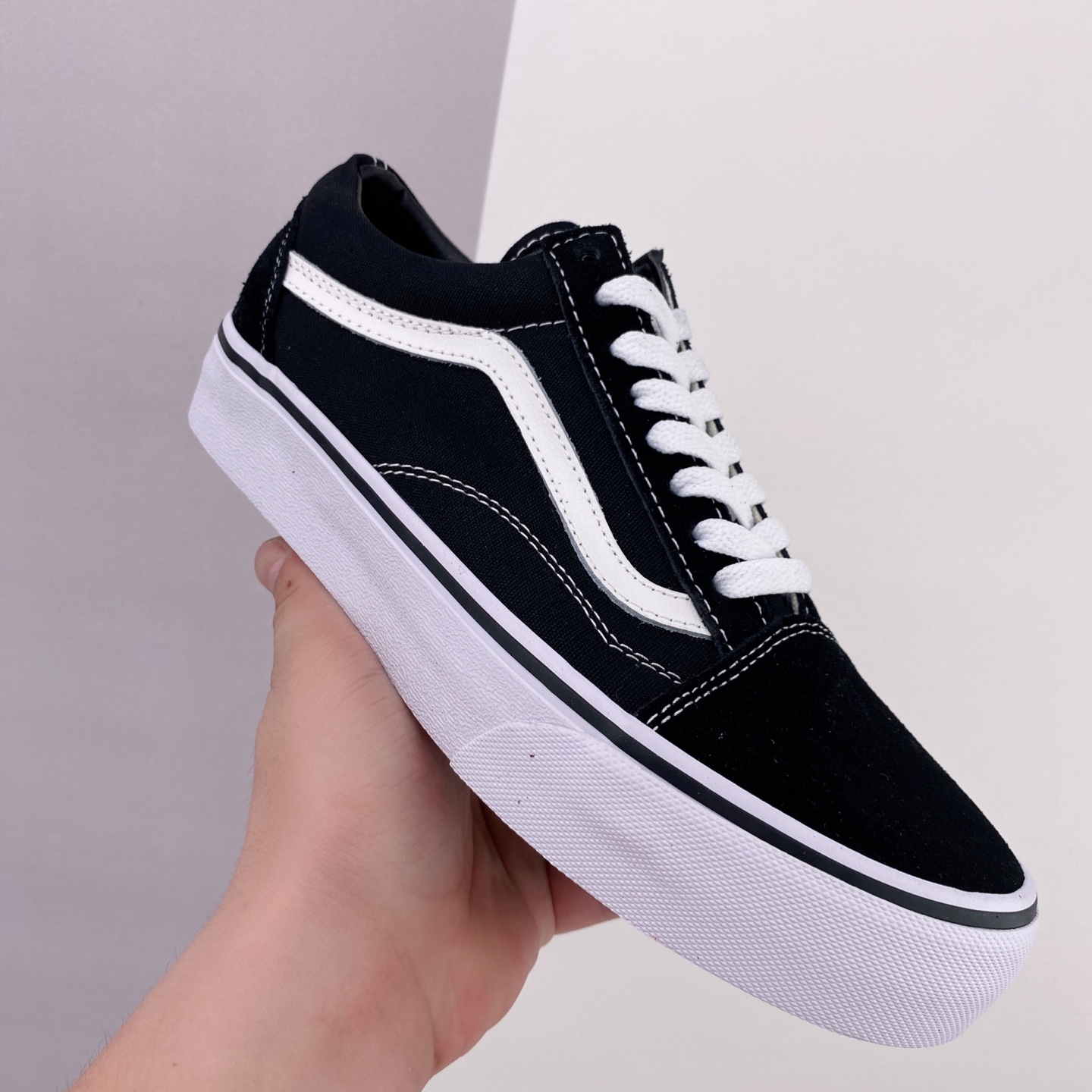 Vans Old Skool Comfy Cush 'Black White' - Classic Sneakers for All Day Comfort