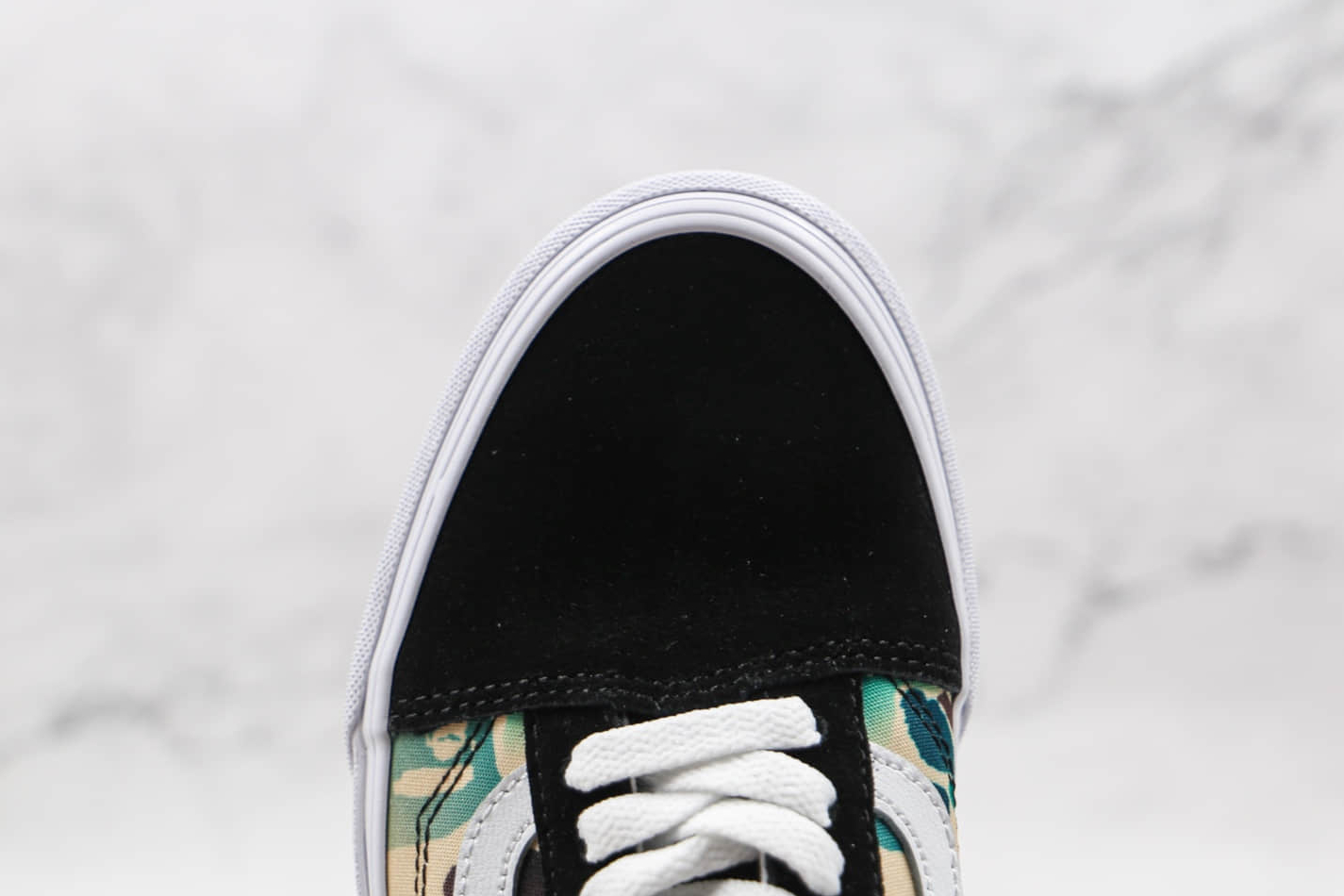 Vans Ward Black Camo VN0A38DMU21: Stylish and Stealthy Sneakers Vans Ward Black Camo VN0A38DMU21: Stylish and Stealthy Sneakers