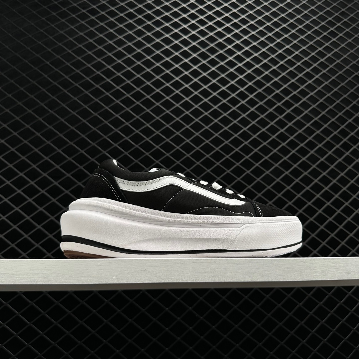 Vans Old Skool Overt ComfyCush Black White Shoes VN0A7Q5EBA2