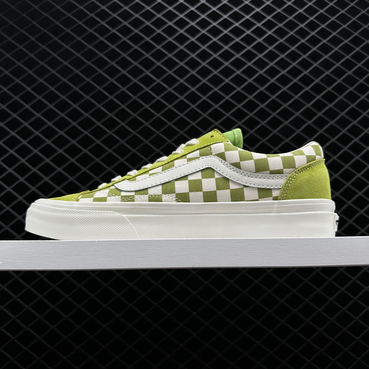 Vans Style 36 'Green' VN0A3DZ3986 - Classic Skate Shoes for Men | Limited Edition Vans Style 36 'Green' VN0A3DZ3986 - Classic Skate Shoes for Men | Limited Edition