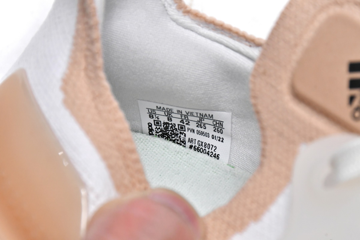 Adidas UltraBoost 22 'White Halo Blush' GX8072 - Stylish Sneakers for Maximum Comfort Adidas UltraBoost 22 'White Halo Blush' GX8072 - Stylish Sneakers for Maximum Comfort