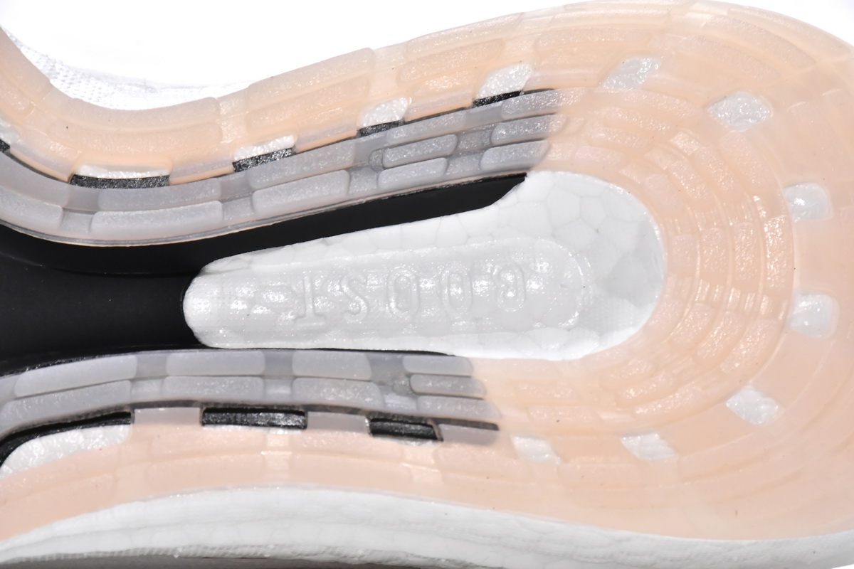 Adidas UltraBoost 22 'White Halo Blush' GX8072 - Stylish Sneakers for Maximum Comfort Adidas UltraBoost 22 'White Halo Blush' GX8072 - Stylish Sneakers for Maximum Comfort