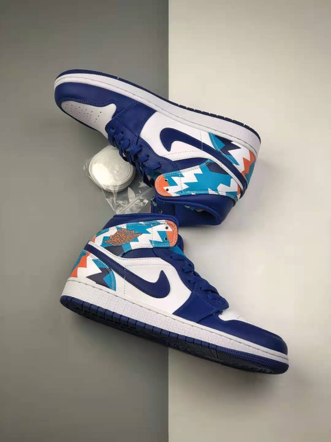 Air Jordan 1 Mid SE 'Electro Orange' DM3531-800 - Premium Sneakers for Stylish Statements Air Jordan 1 Mid SE 'Electro Orange' DM3531-800 - Premium Sneakers for Stylish Statements