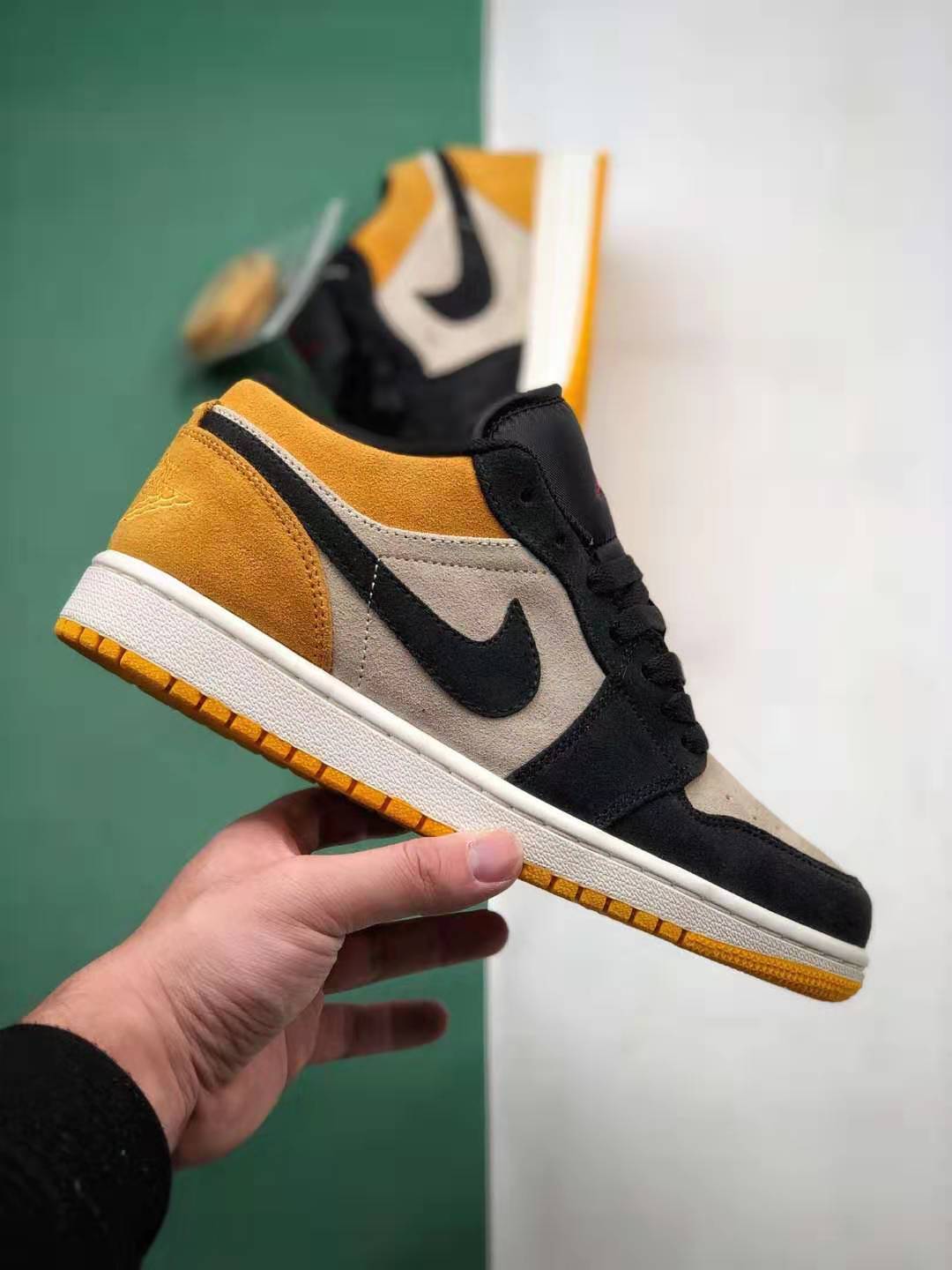 Air Jordan 1 Low 'University Gold' 553558-127: Classic Sneaker in Striking Gold Hue Air Jordan 1 Low 'University Gold' 553558-127: Classic Sneaker in Striking Gold Hue