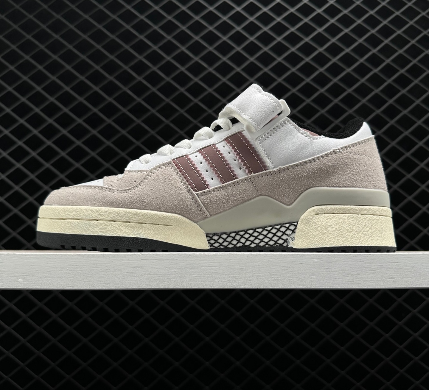 Adidas Forum Low 'White Wonder Oxide' GZ5046 - Premium Classic White Sneakers Adidas Forum Low 'White Wonder Oxide' GZ5046 - Premium Classic White Sneakers