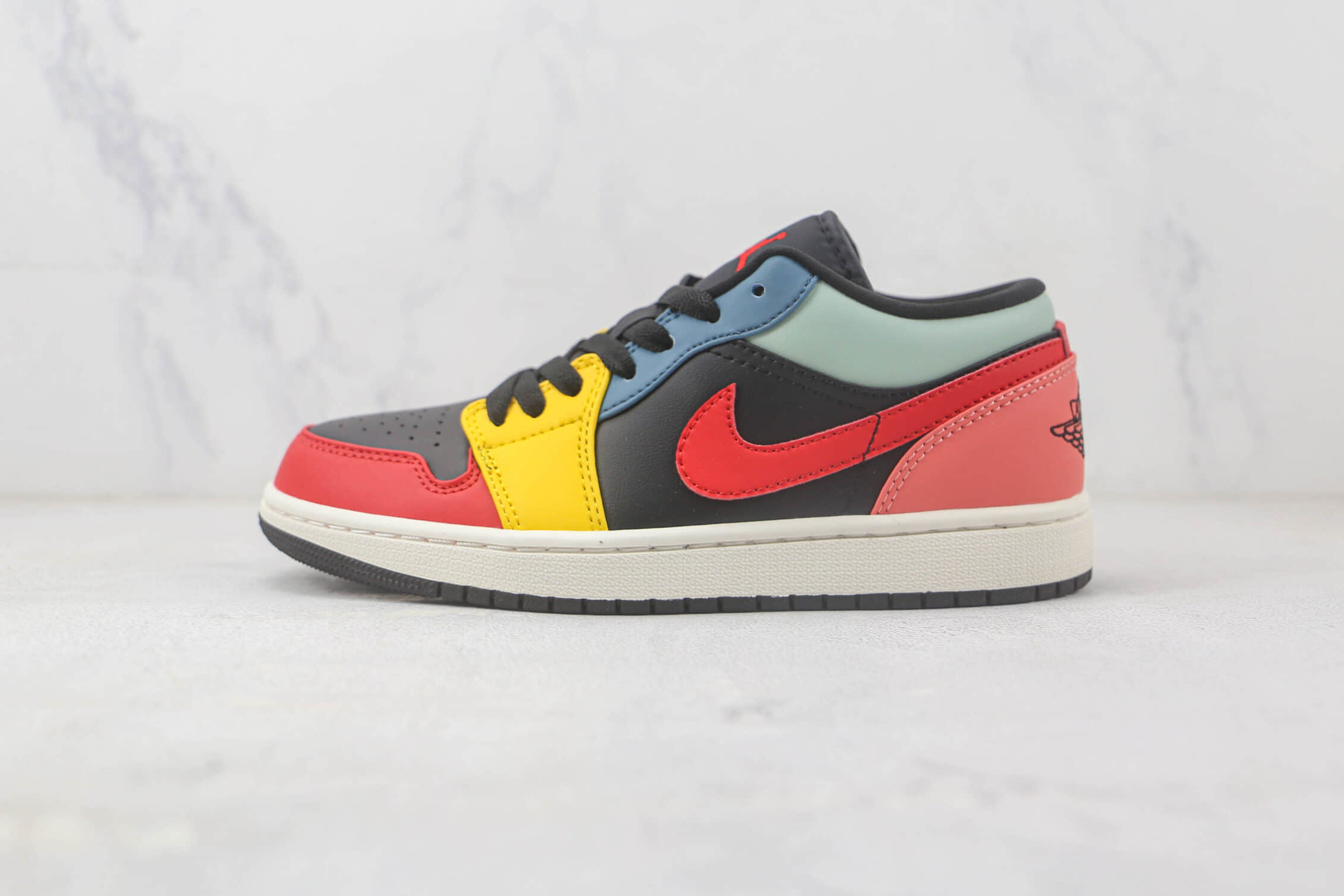 Air Jordan 1 Low SE 'Black Multi-Color' DN3739-060 - Trendy Sneakers for Stylish Individuals
