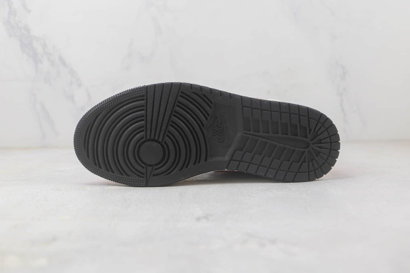 Air Jordan 1 Low SE 'Black Multi-Color' DN3739-060 - Trendy Sneakers for Stylish Individuals