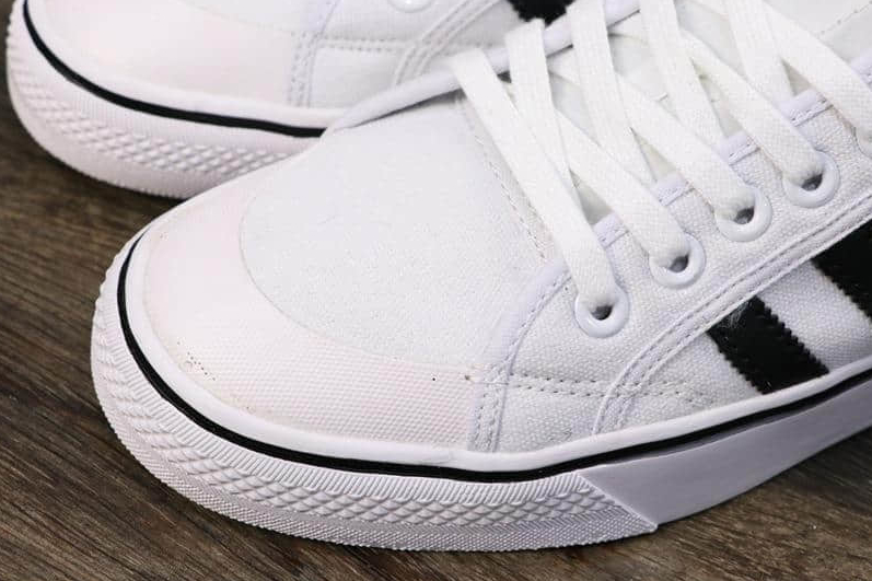 Adidas Nizza 'Footwear White' CQ2333 - Classic Design with Clean Aesthetics Adidas Nizza 'Footwear White' CQ2333 - Classic Design with Clean Aesthetics