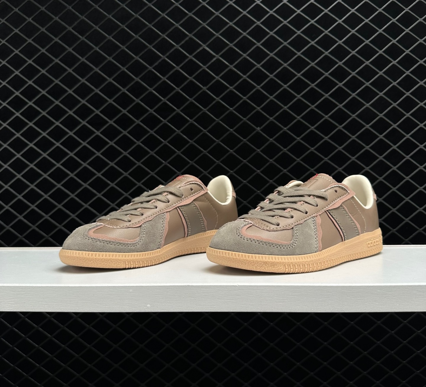 Adidas Originals BW Army Low Brown GY0017 GY0017: Classic Style and Comfort with a Modern Twist Adidas Originals BW Army Low Brown GY0017 GY0017: Classic Style and Comfort with a Modern Twist