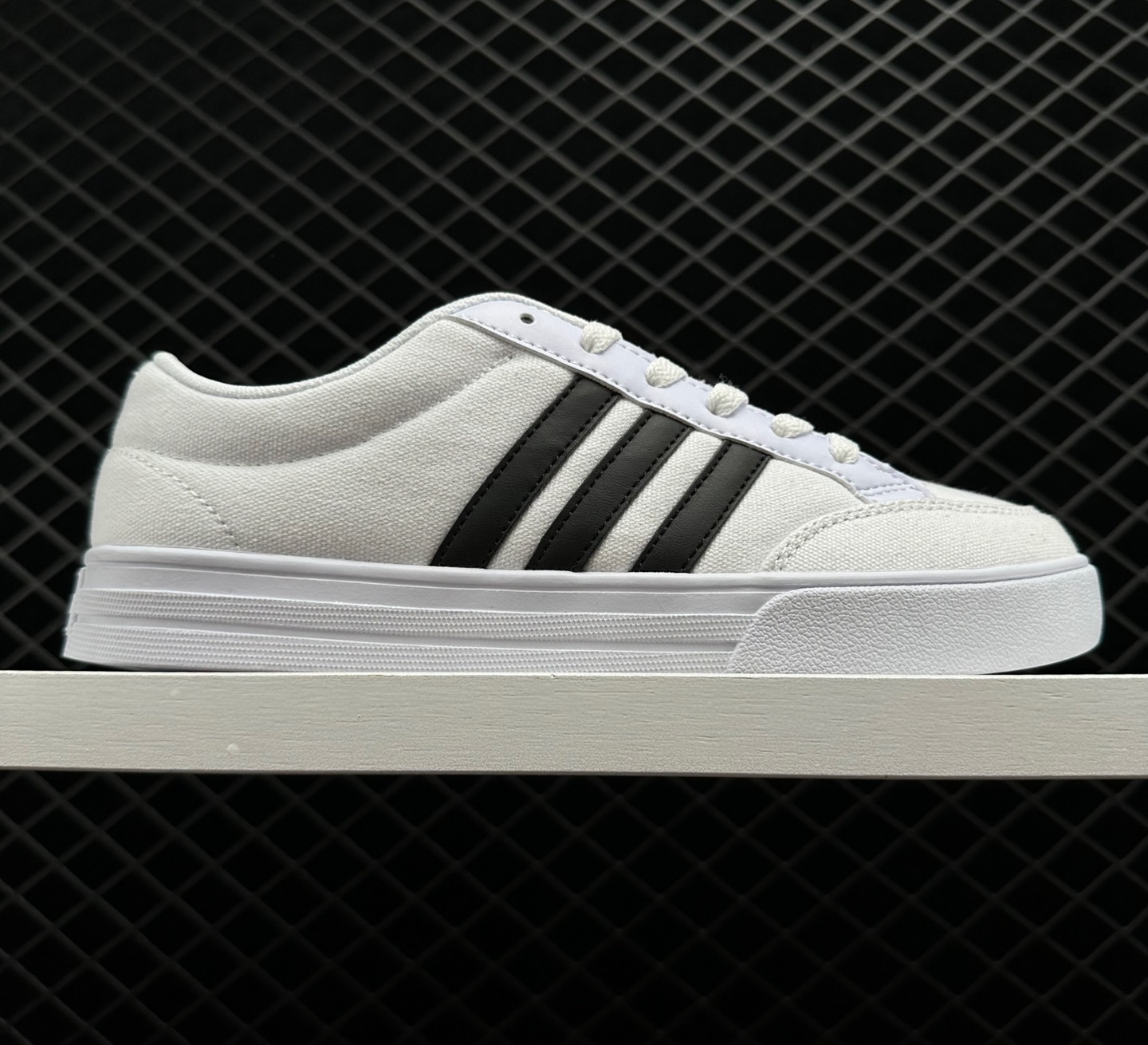 Adidas VS Set 'White Black' AW3889 - Stylish and Versatile Sneakers