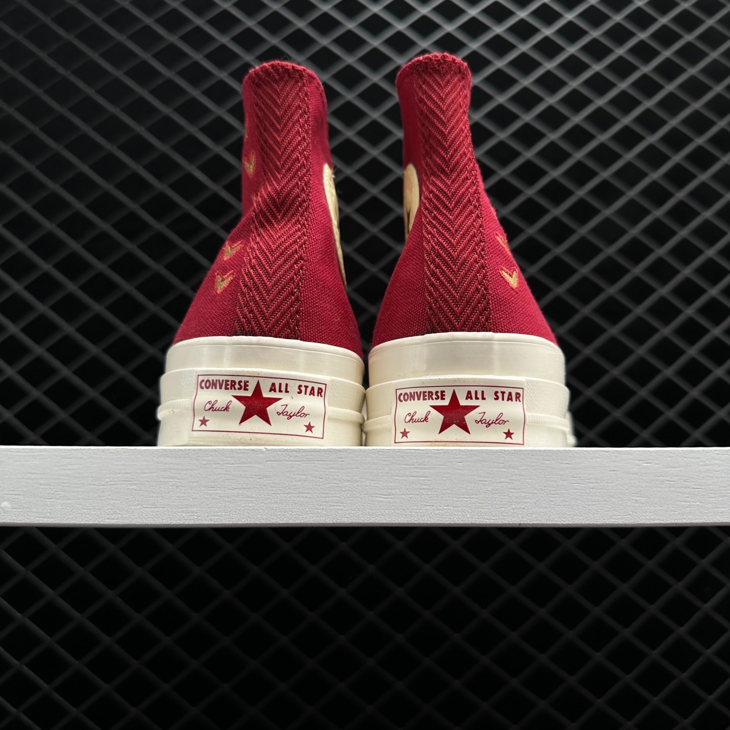 Converse Chuck Taylor All-Star 70 Hi Valentine's Day 2023 Hearts A03931C Converse Chuck Taylor All-Star 70 Hi Valentine's Day 2023 Hearts A03931C