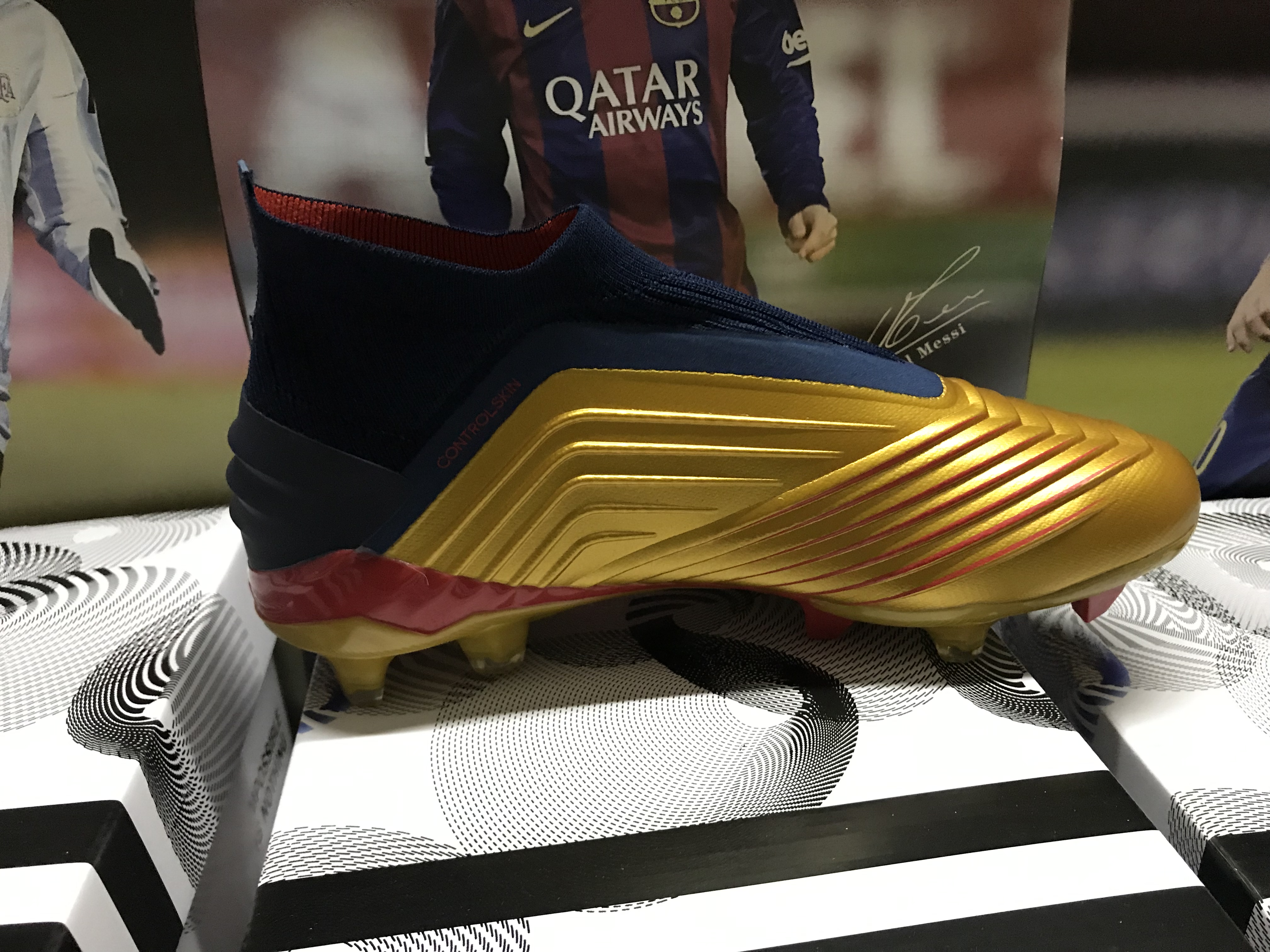 Adidas Predator 19+ FG 'Gold Navy' G27781 - High-Performance Football Boots for Ultimate Control Adidas Predator 19+ FG 'Gold Navy' G27781 - High-Performance Football Boots for Ultimate Control