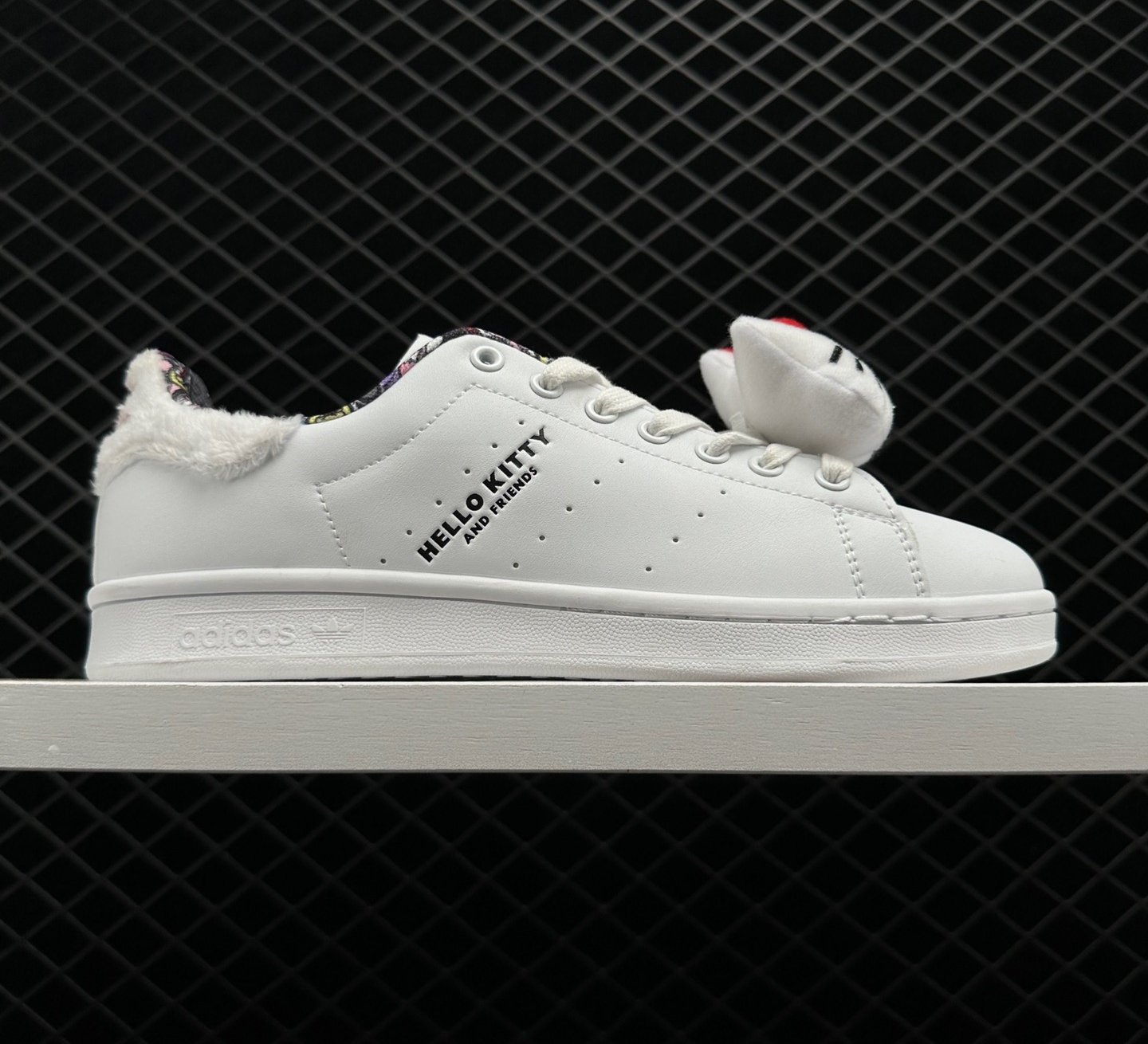 Adidas Originals Stan Smith x Hello Kitty 'Cloud White' - Limited Edition Collaboration Sneakers