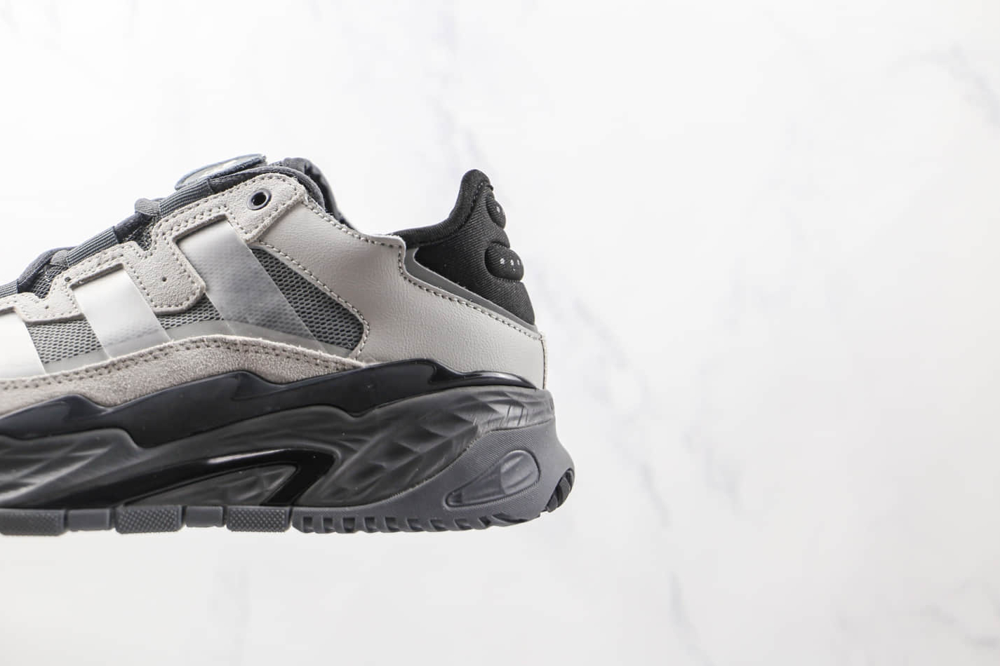 Adidas Originals Niteball S24147 - Shop Now for Classic Style! Adidas Originals Niteball S24147 - Shop Now for Classic Style!