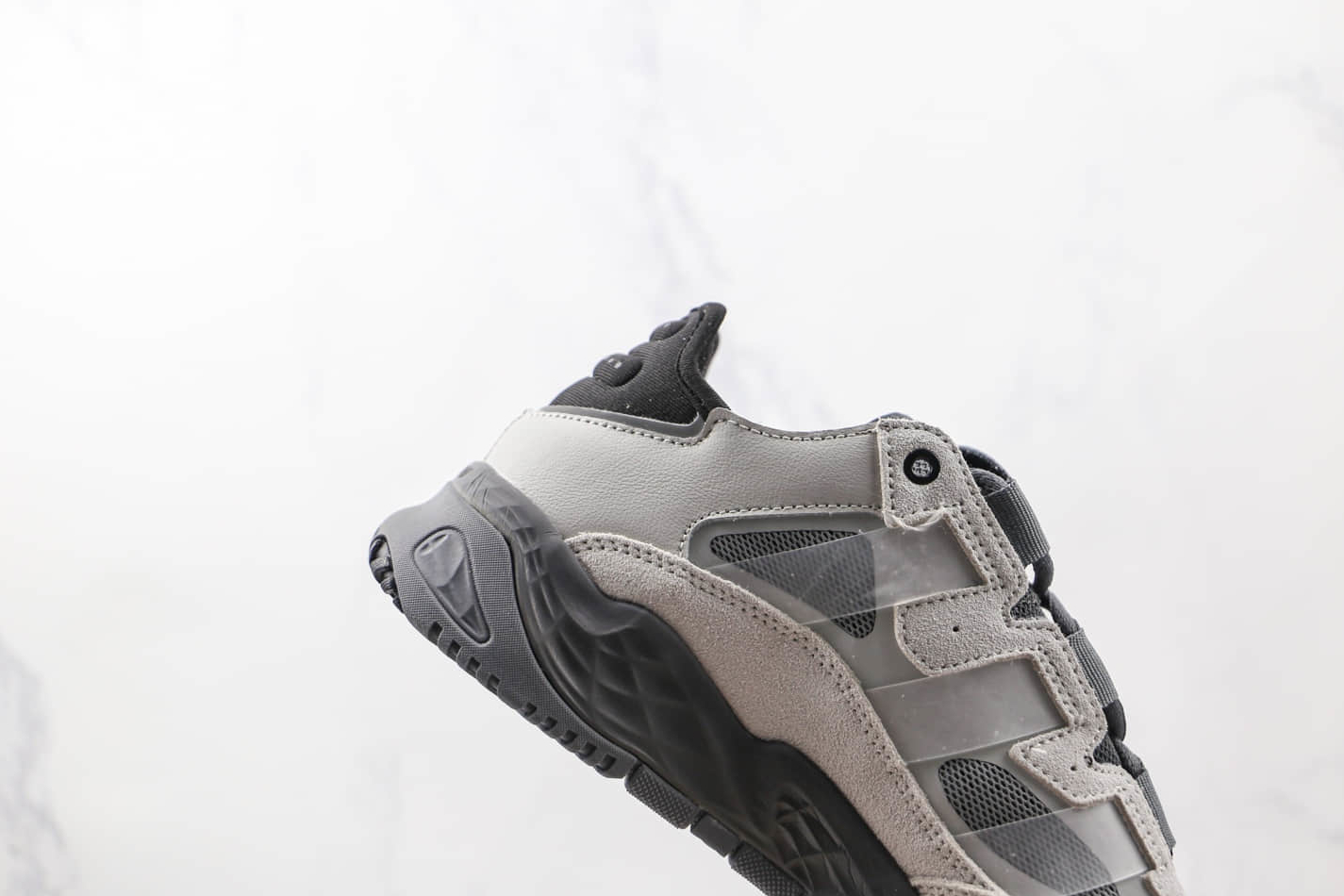 Adidas Originals Niteball S24147 - Shop Now for Classic Style! Adidas Originals Niteball S24147 - Shop Now for Classic Style!