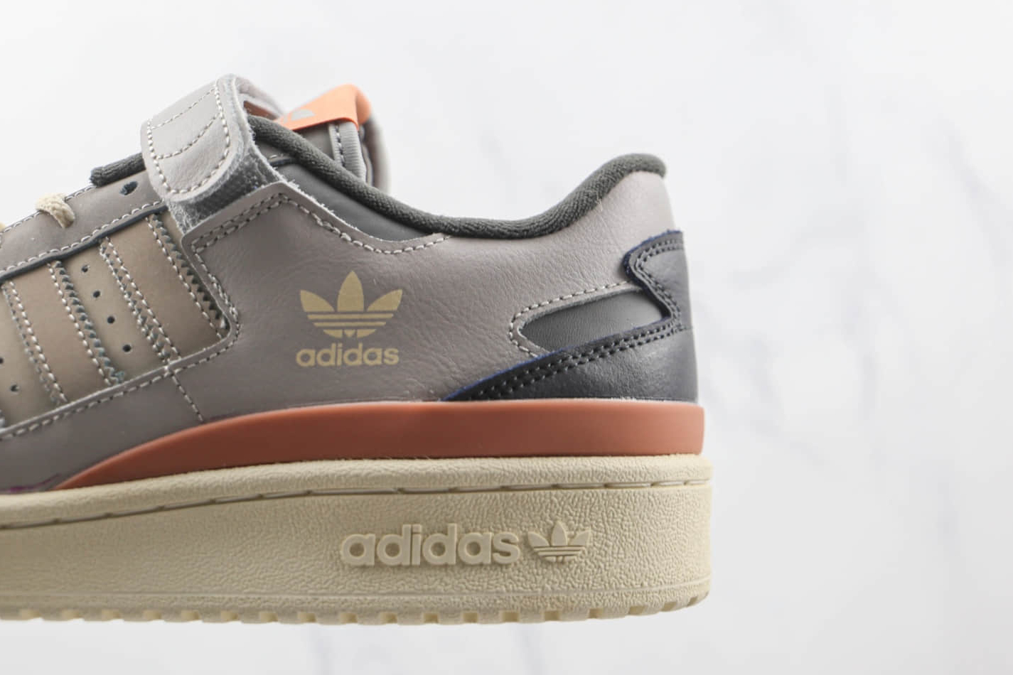 Adidas Originals Forum 84 Low GX4576 - Retro Style Sneakers for Men Adidas Originals Forum 84 Low GX4576 - Retro Style Sneakers for Men