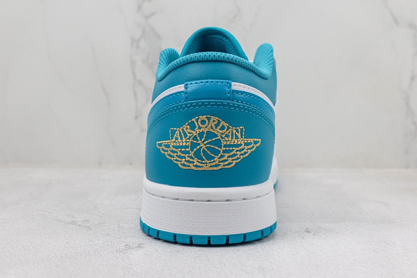 Air Jordan 1 Low 'Aquatone' - Classic Design with a Refreshing Twist Air Jordan 1 Low 'Aquatone' - Classic Design with a Refreshing Twist