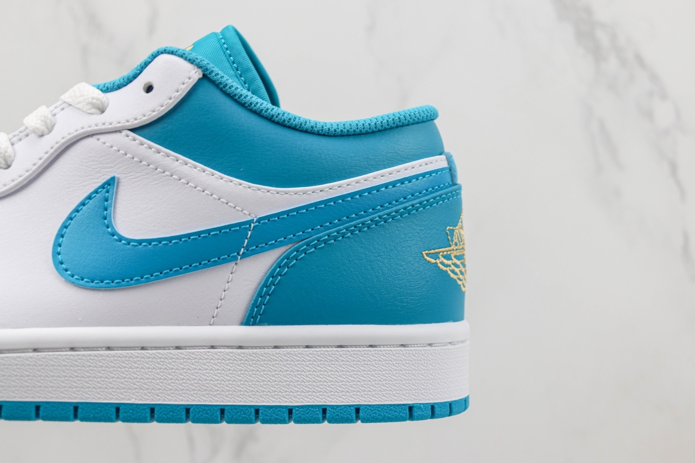 Air Jordan 1 Low 'Aquatone' - Classic Design with a Refreshing Twist Air Jordan 1 Low 'Aquatone' - Classic Design with a Refreshing Twist