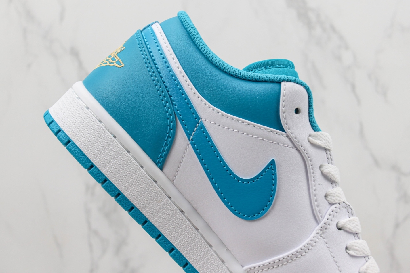 Air Jordan 1 Low 'Aquatone' - Classic Design with a Refreshing Twist Air Jordan 1 Low 'Aquatone' - Classic Design with a Refreshing Twist