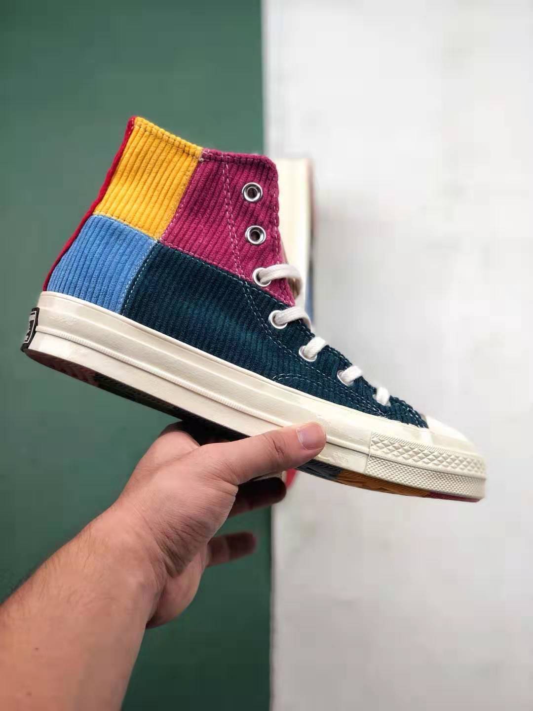 Converse Offspring x Chuck 70 'Pink Corduroy' 166532C - Exclusive Collaboration Sneakers Converse Offspring x Chuck 70 'Pink Corduroy' 166532C - Exclusive Collaboration Sneakers
