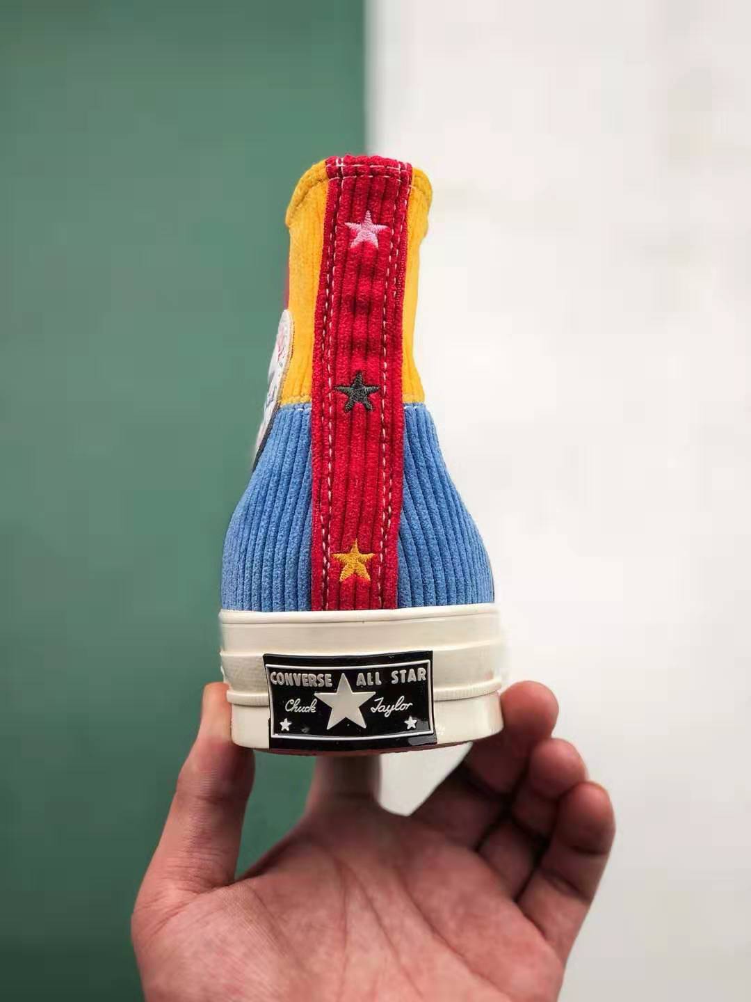 Converse Offspring x Chuck 70 'Pink Corduroy' 166532C - Exclusive Collaboration Sneakers Converse Offspring x Chuck 70 'Pink Corduroy' 166532C - Exclusive Collaboration Sneakers