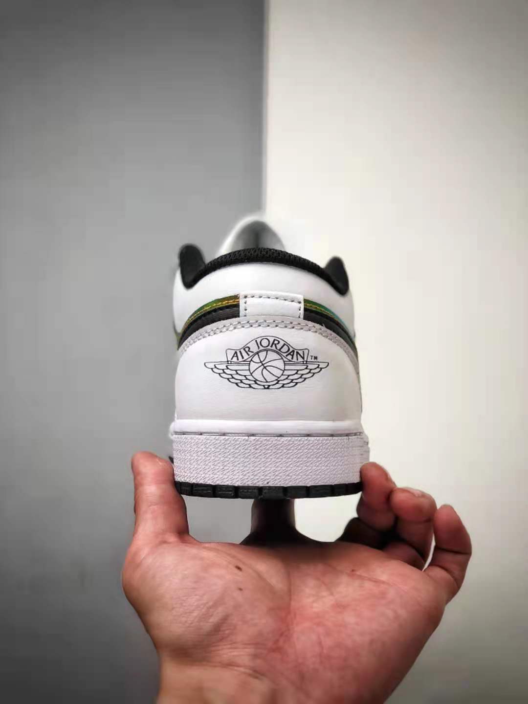 Air Jordan 1 Low SE 'Color-Shifting' CV9844-109 - Iconic Design with Dynamic Color Pattern