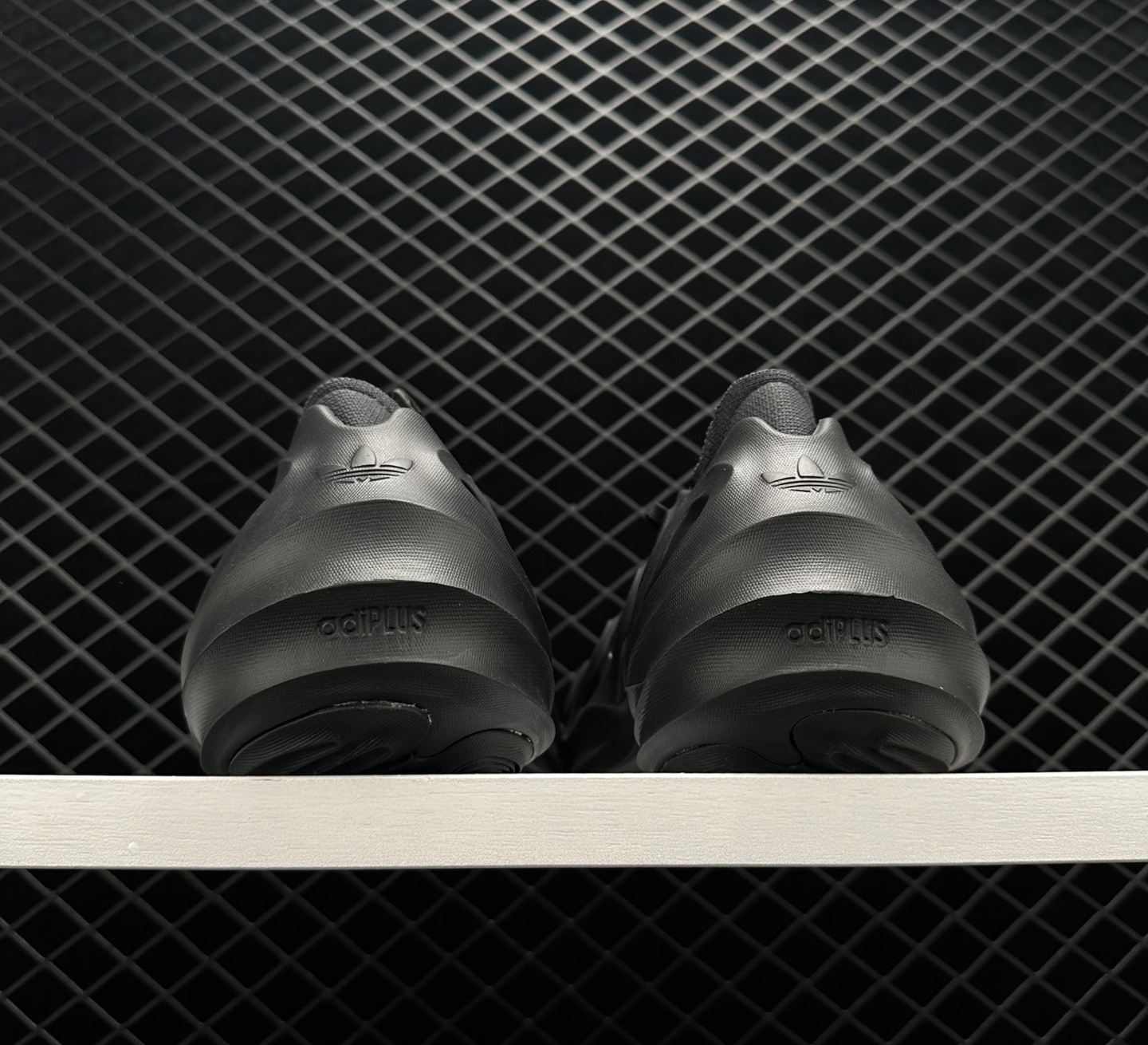 Adidas AdiFOM Q 'Grey' HP6585 - Ultimate Comfort and Stability Adidas AdiFOM Q 'Grey' HP6585 - Ultimate Comfort and Stability