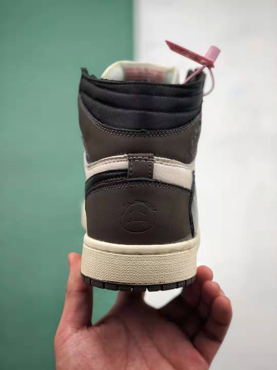 Travis Scott x Air Jordan 1 Retro High OG 'Mocha' CD4487-100 - Limited Stock available! Travis Scott x Air Jordan 1 Retro High OG 'Mocha' CD4487-100 - Limited Stock available!