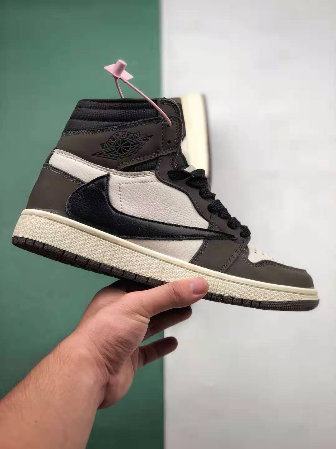 Travis Scott x Air Jordan 1 Retro High OG 'Mocha' CD4487-100 - Limited Stock available! Travis Scott x Air Jordan 1 Retro High OG 'Mocha' CD4487-100 - Limited Stock available!