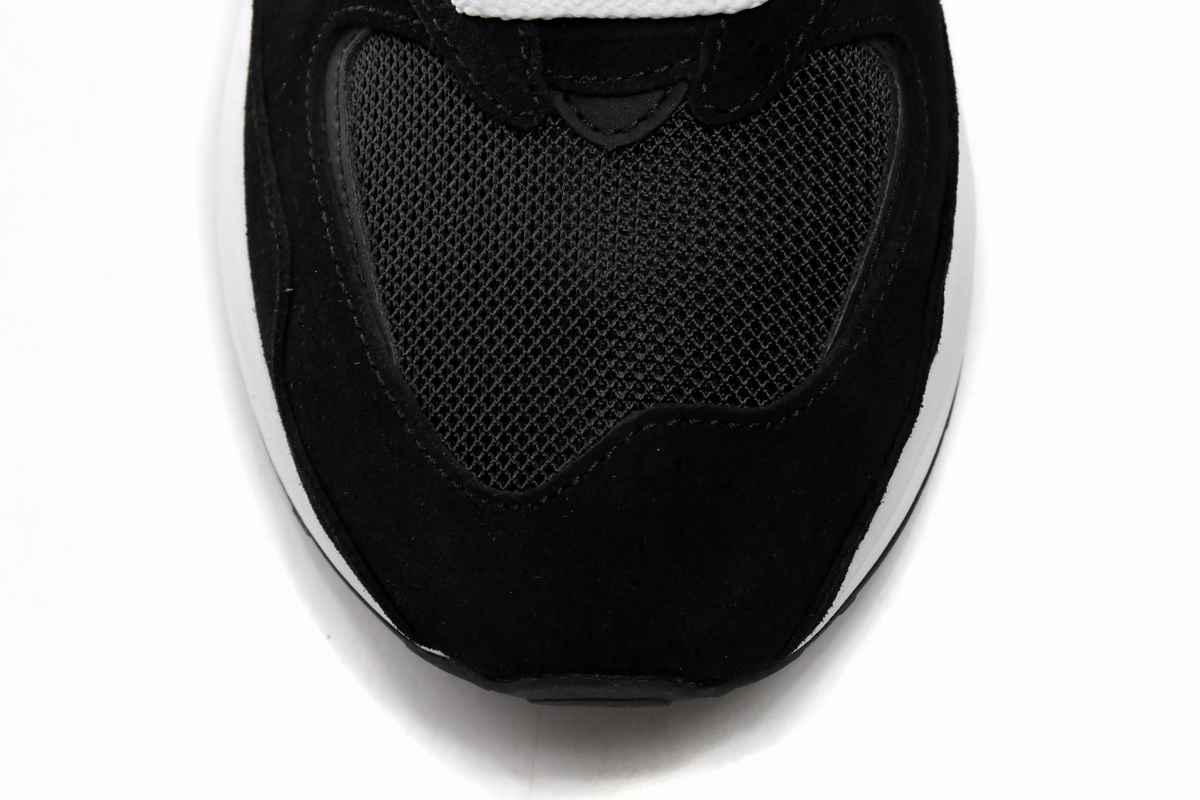 New Balance 57/40 'Black White' M5740CB - Sleek and Stylish Sneakers New Balance 57/40 'Black White' M5740CB - Sleek and Stylish Sneakers