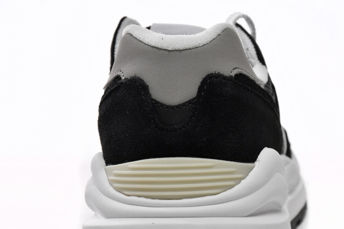 New Balance 57/40 'Black White' M5740CB - Sleek and Stylish Sneakers New Balance 57/40 'Black White' M5740CB - Sleek and Stylish Sneakers