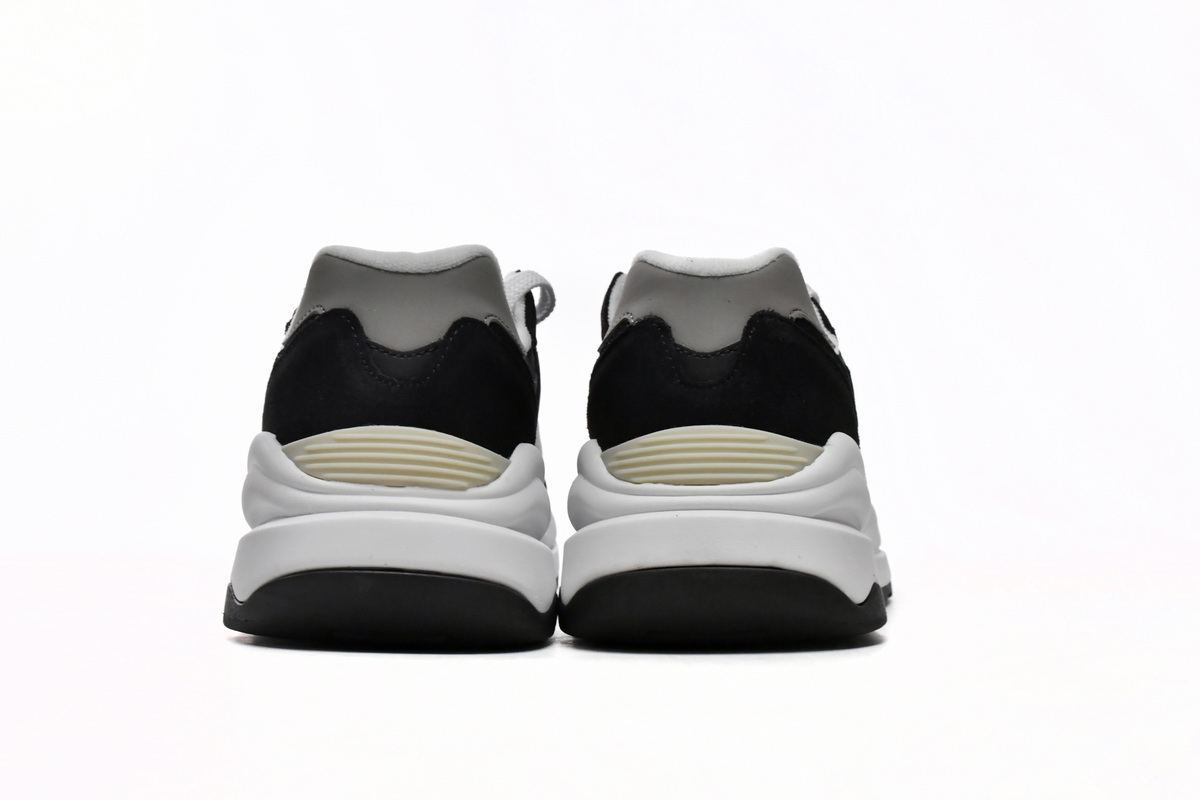 New Balance 57/40 'Black White' M5740CB - Sleek and Stylish Sneakers New Balance 57/40 'Black White' M5740CB - Sleek and Stylish Sneakers