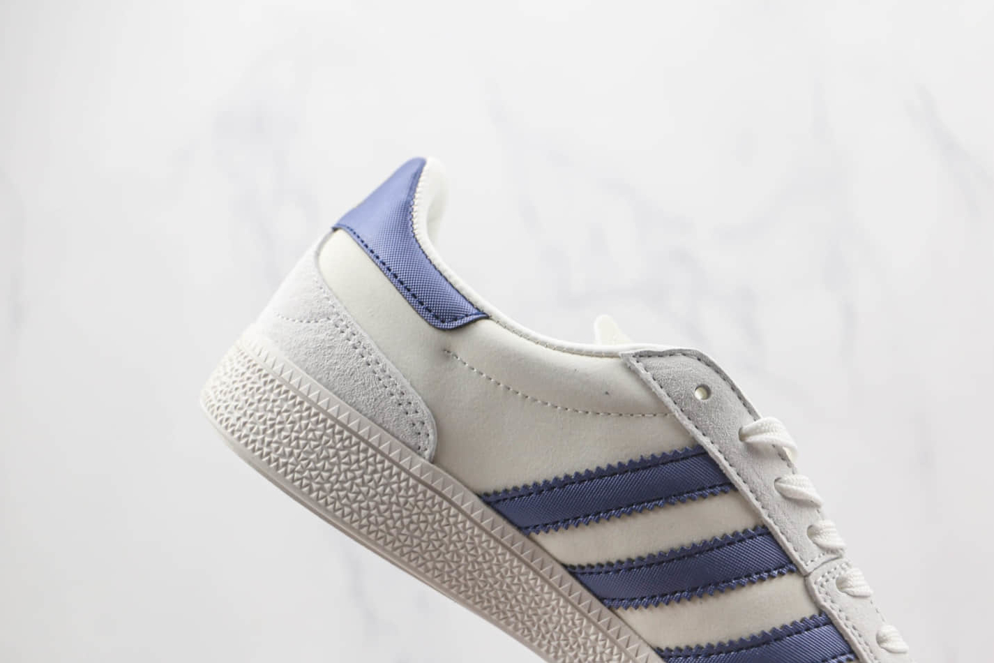 Adidas Busenitz Vintage Navy Blue Cloud White Metallic Gold FY0461 | Classic Skate Shoes
