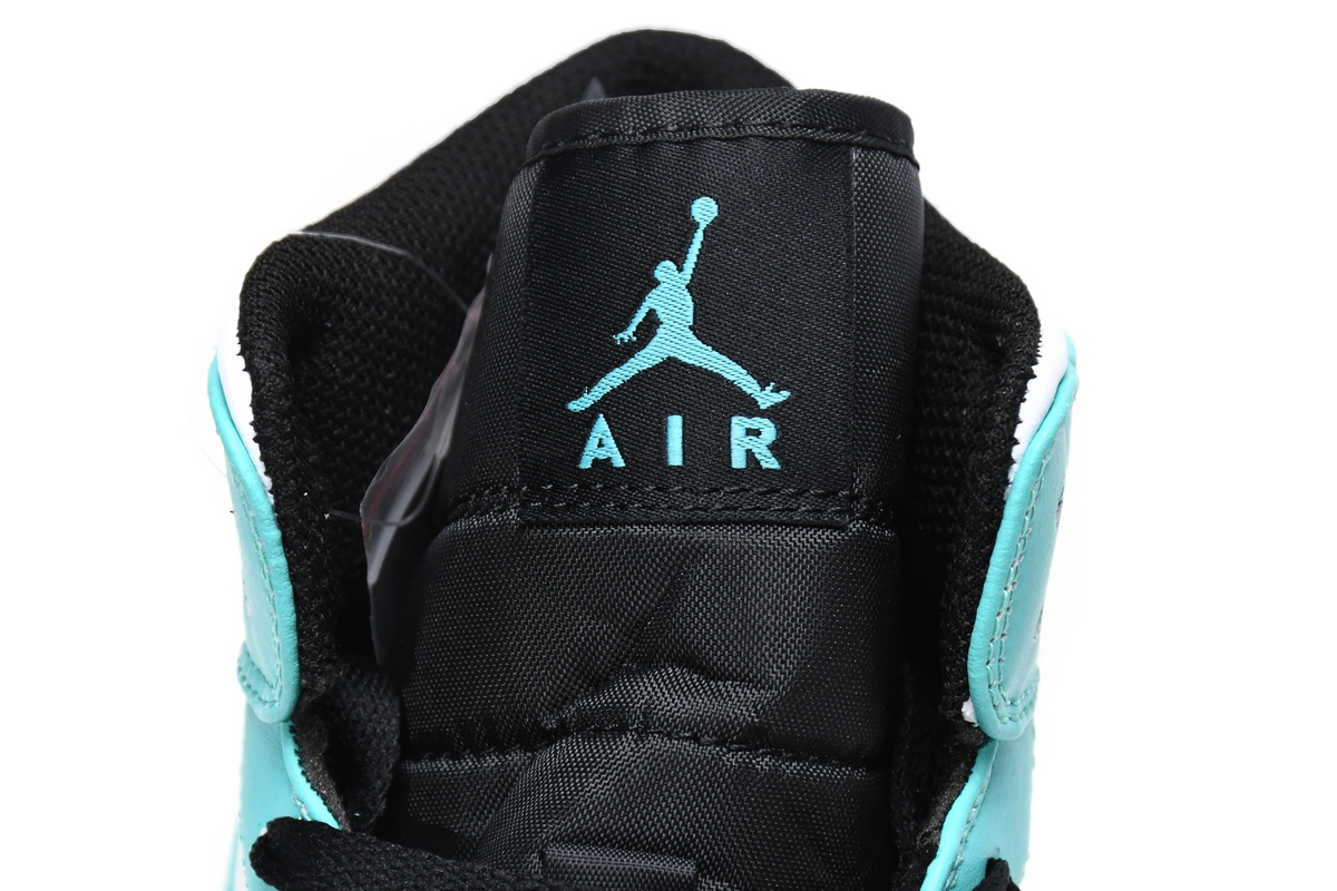 Air Jordan 1 Mid 'Tropical Twist' 554724-132 | Stylish Mid-top Sneakers Air Jordan 1 Mid 'Tropical Twist' 554724-132 | Stylish Mid-top Sneakers