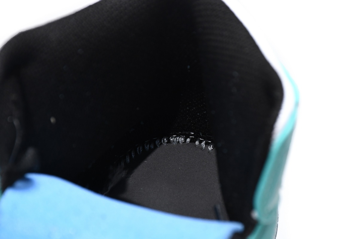 Air Jordan 1 Mid 'Tropical Twist' 554724-132 | Stylish Mid-top Sneakers Air Jordan 1 Mid 'Tropical Twist' 554724-132 | Stylish Mid-top Sneakers