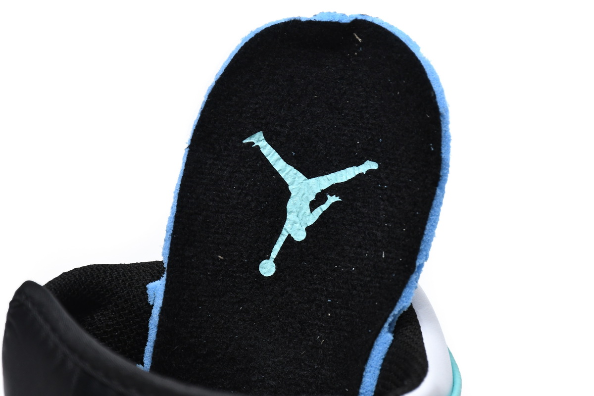 Air Jordan 1 Mid 'Tropical Twist' 554724-132 | Stylish Mid-top Sneakers Air Jordan 1 Mid 'Tropical Twist' 554724-132 | Stylish Mid-top Sneakers