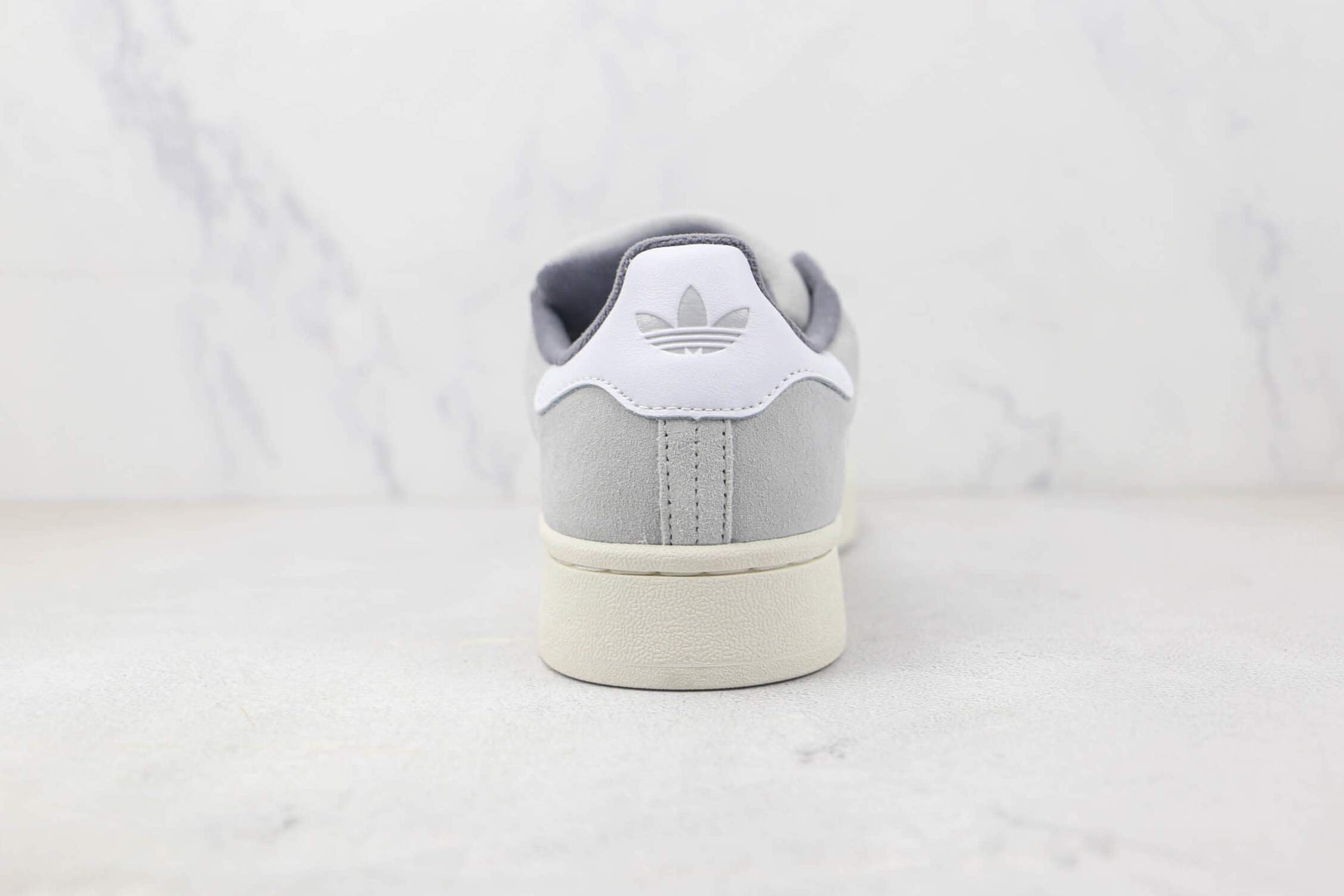 Adidas Campus 00s 'Grey' GY9472 - Stylish Retro Sneakers for Men Adidas Campus 00s 'Grey' GY9472 - Stylish Retro Sneakers for Men