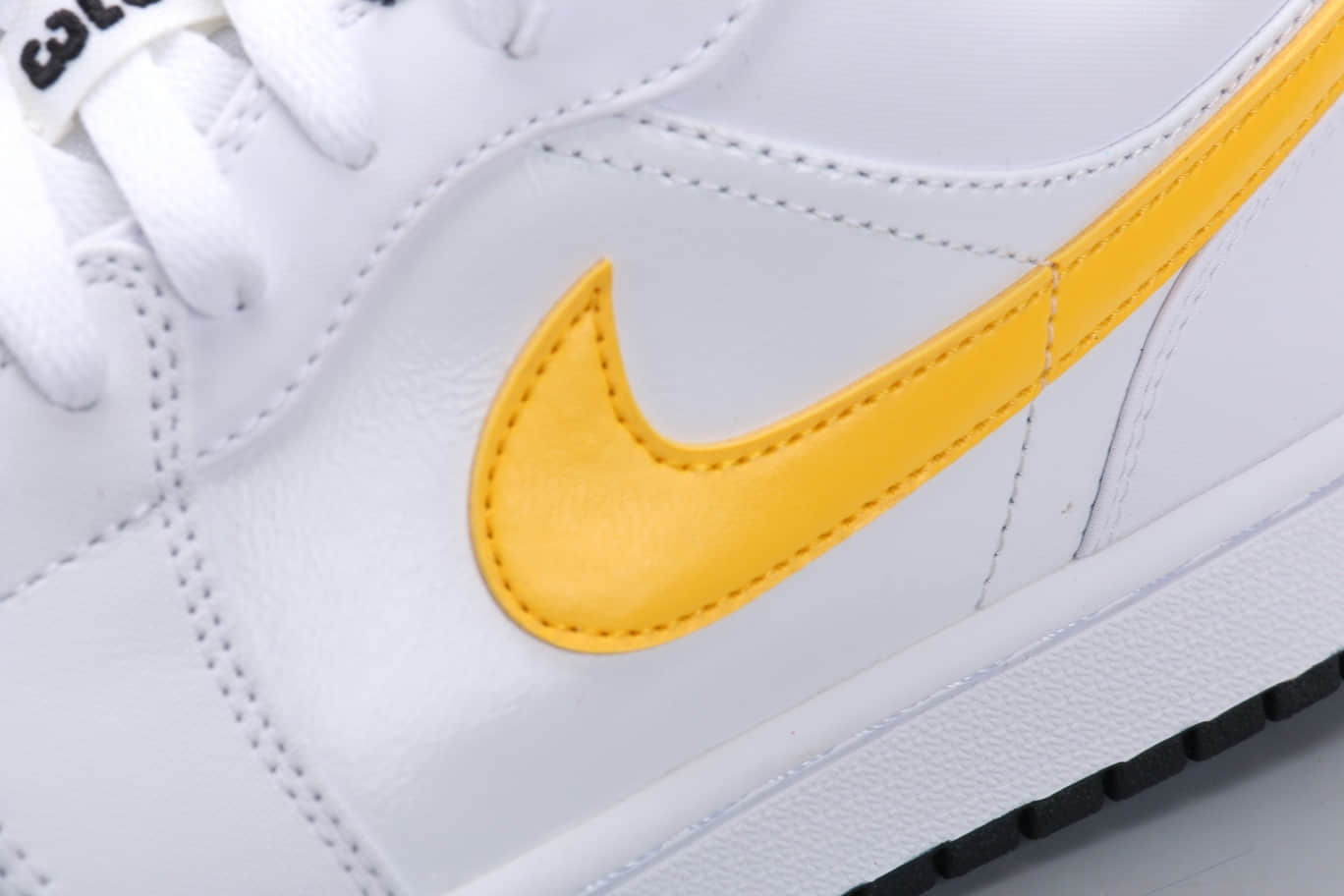 Air Jordan 1 Low 'Multi-Color Swoosh' CW7009-100 | Iconic Design | Limited Edition