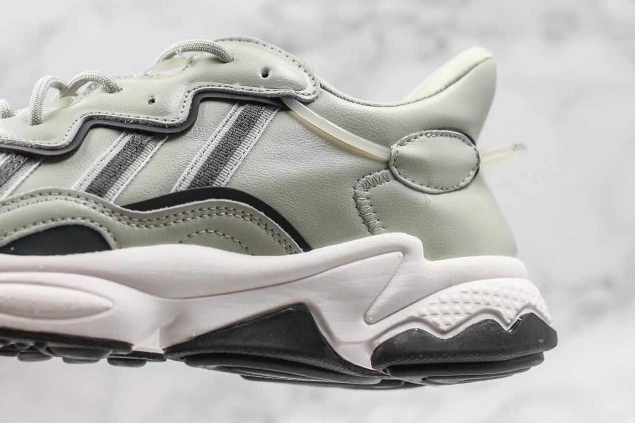 Adidas Originals Ozweego 'Trace Cargo Ash Silver' EE7005 - Stylish and Comfortable Sneakers Adidas Originals Ozweego 'Trace Cargo Ash Silver' EE7005 - Stylish and Comfortable Sneakers