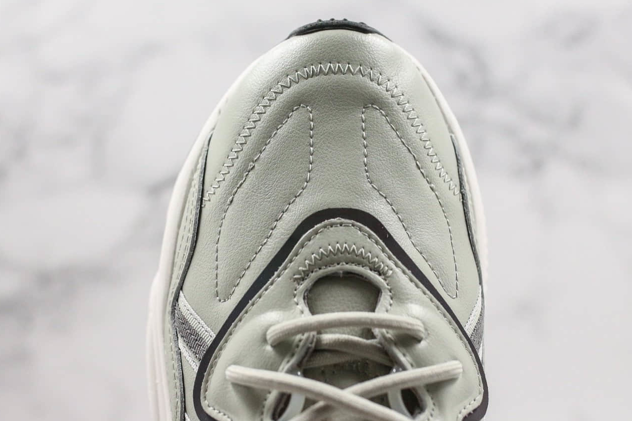 Adidas Originals Ozweego 'Trace Cargo Ash Silver' EE7005 - Stylish and Comfortable Sneakers Adidas Originals Ozweego 'Trace Cargo Ash Silver' EE7005 - Stylish and Comfortable Sneakers
