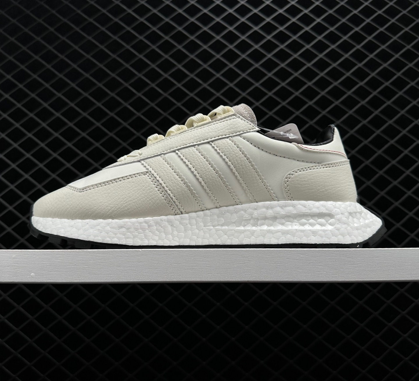 Adidas Retropy E5 'Off White Gold' HQ4390 - Premium Retro Sneaker Adidas Retropy E5 'Off White Gold' HQ4390 - Premium Retro Sneaker