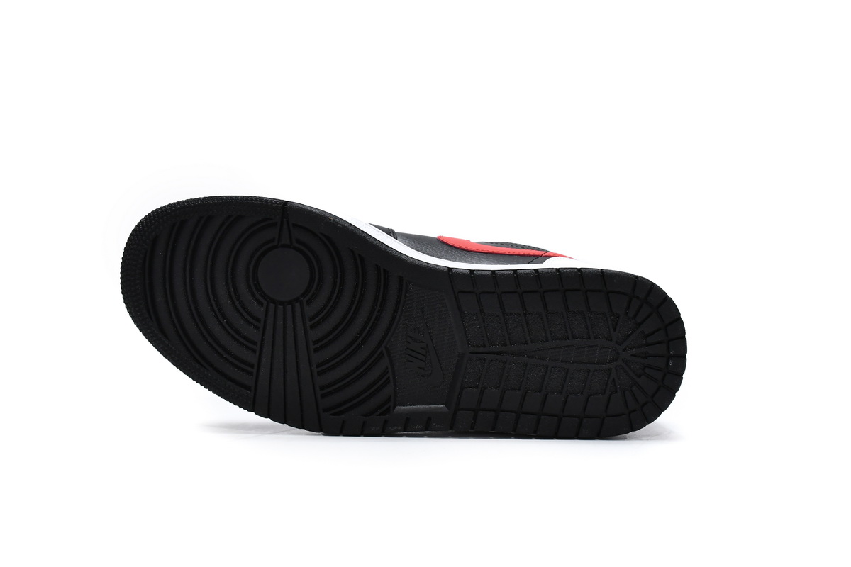 Air Jordan 1 Mid 'Chile Red' 554724-075 - Classic Style with Vibrant Appeal Air Jordan 1 Mid 'Chile Red' 554724-075 - Classic Style with Vibrant Appeal