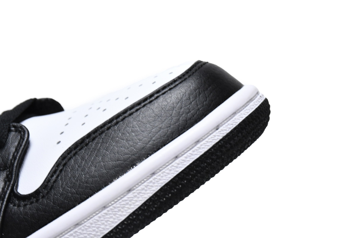 Air Jordan 1 Mid 'Chile Red' 554724-075 - Classic Style with Vibrant Appeal Air Jordan 1 Mid 'Chile Red' 554724-075 - Classic Style with Vibrant Appeal