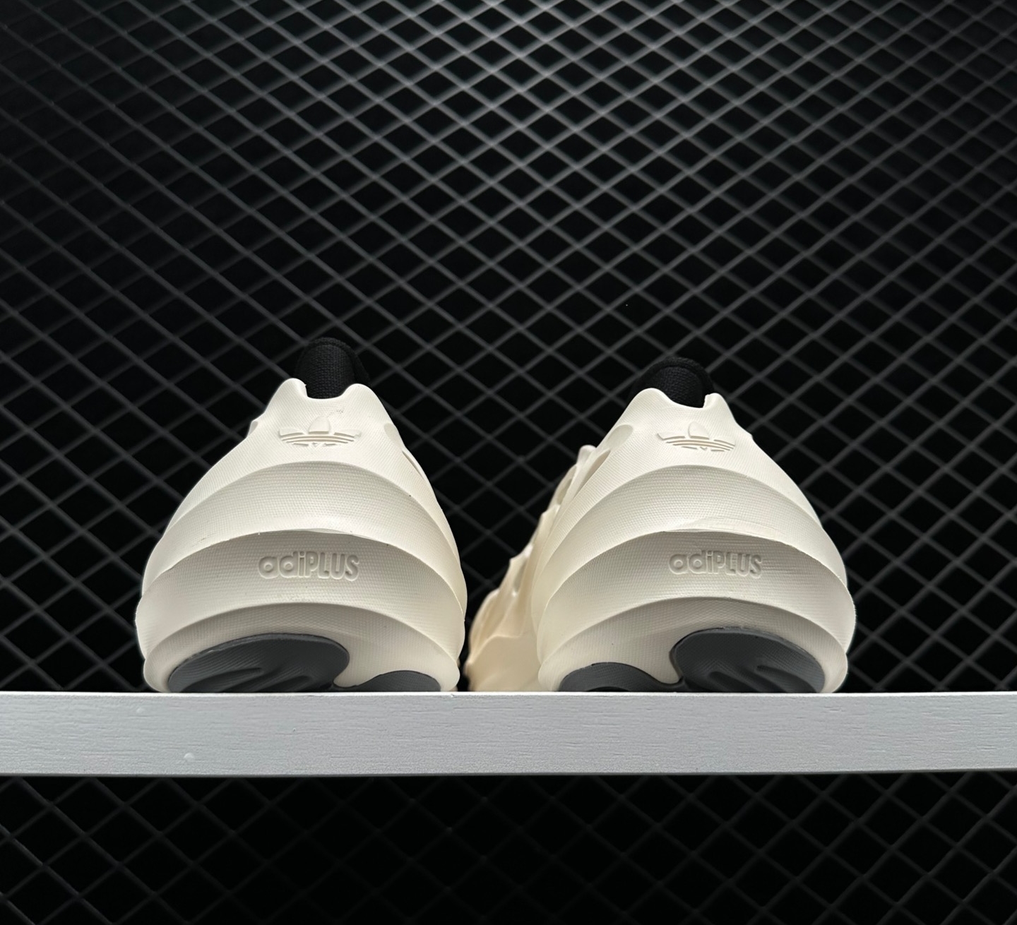 Adidas AdiFOM Q Wonder White Core Black HP6582 - Lightweight and Stylish Footwear - Ideal for All-Day Comfort Adidas AdiFOM Q Wonder White Core Black HP6582 - Lightweight and Stylish Footwear - Ideal for All-Day Comfort