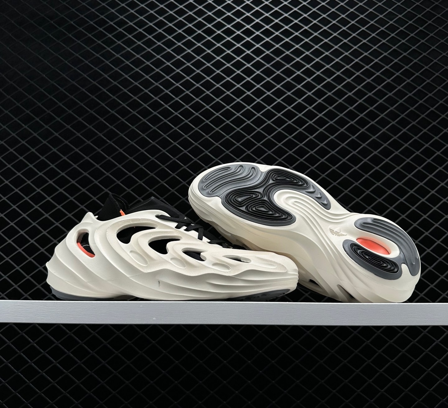 Adidas AdiFOM Q Wonder White Core Black HP6582 - Lightweight and Stylish Footwear - Ideal for All-Day Comfort Adidas AdiFOM Q Wonder White Core Black HP6582 - Lightweight and Stylish Footwear - Ideal for All-Day Comfort