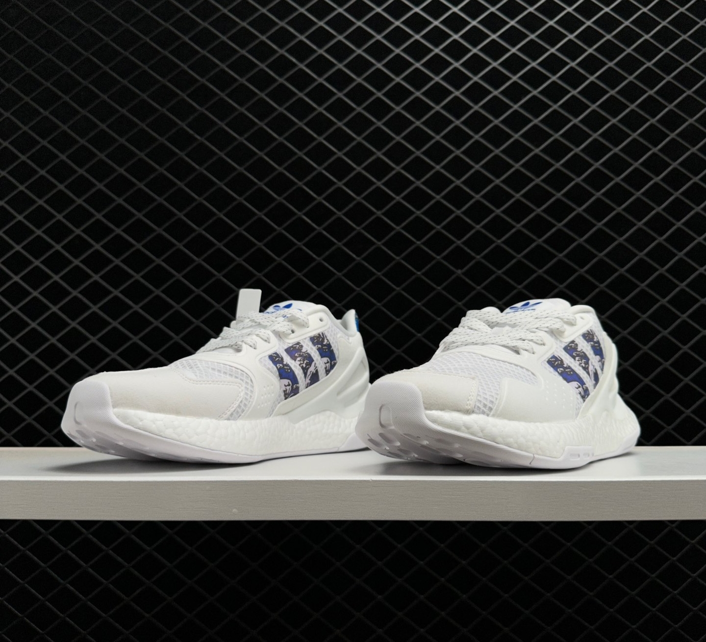 Adidas Day Jogger White Blue - Stylish and Comfortable Sneakers Adidas Day Jogger White Blue - Stylish and Comfortable Sneakers