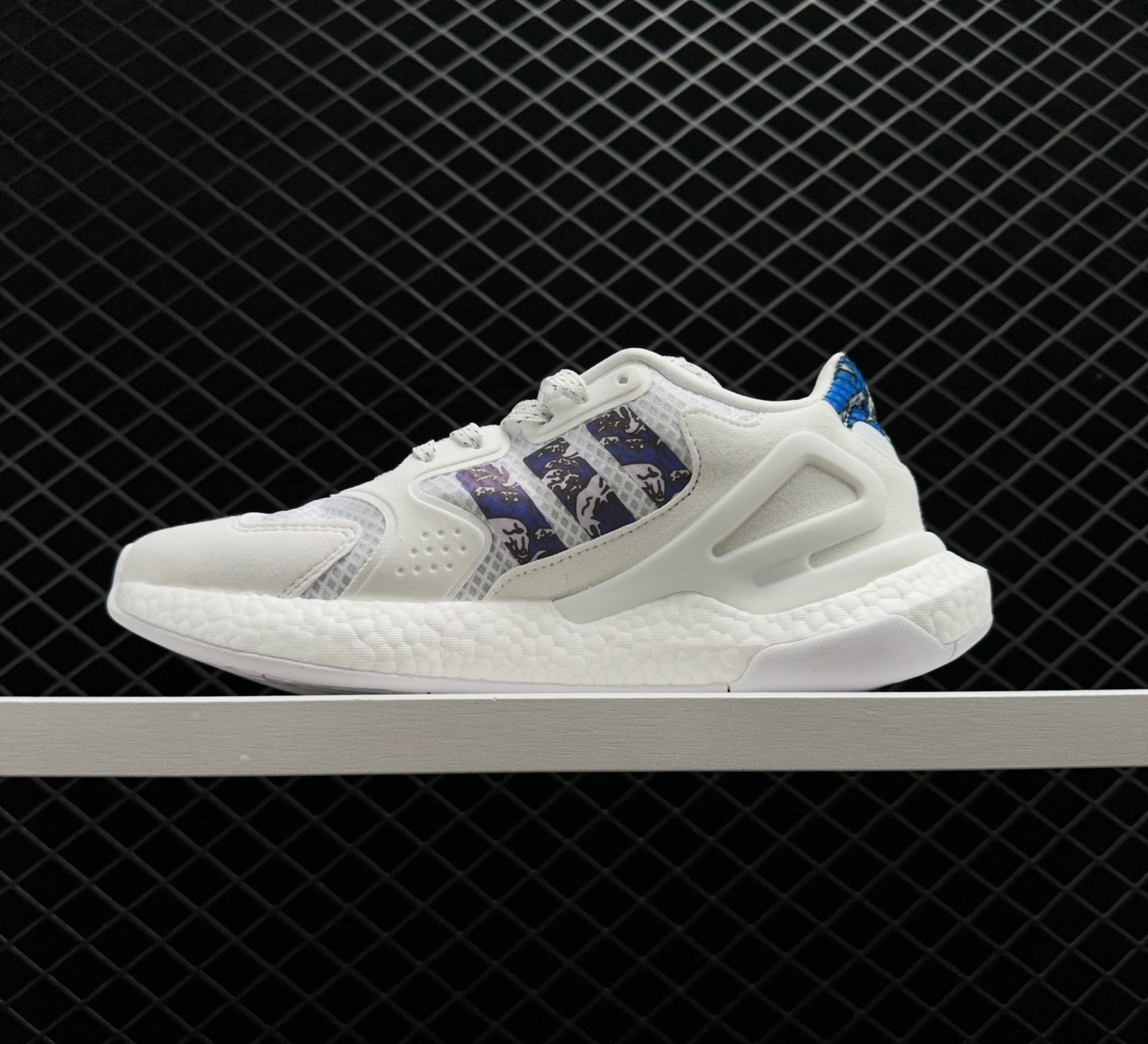 Adidas Day Jogger White Blue - Stylish and Comfortable Sneakers Adidas Day Jogger White Blue - Stylish and Comfortable Sneakers