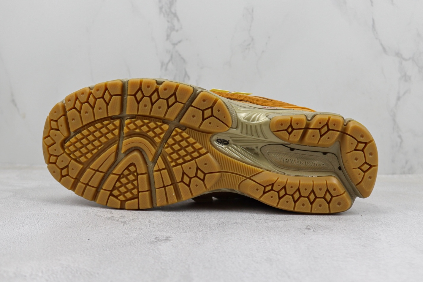 New Balance 1906R Cordura Pouch | Vintage Wheat M1906ROB